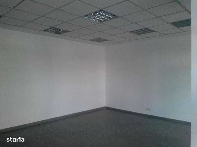 Spațiu comercial, de 130 mp, în P-ța Gorjului