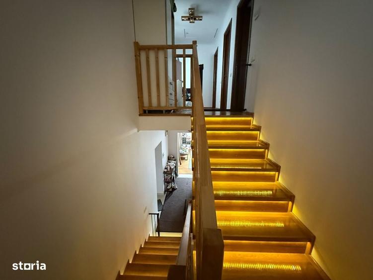 Casă cu 4 camere cu Teren 225 Mp în Central
