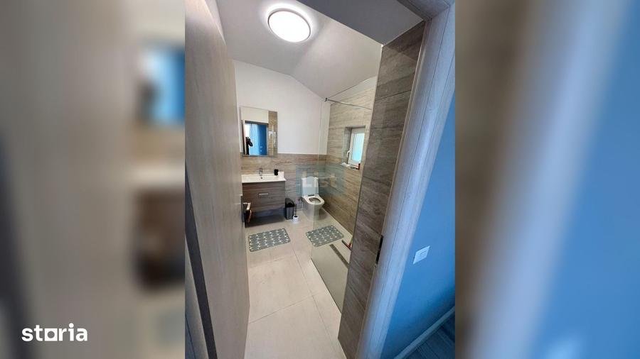 Casă cu 4 camere cu Teren 460 Mp în Dezmir