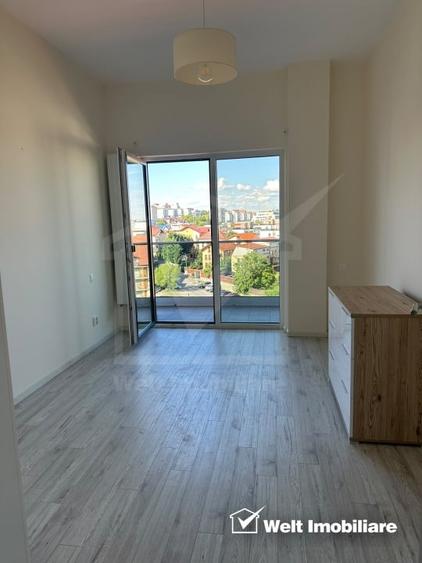 Apartament cu 3 camere semidecomandat, mobilat în Bună Ziua