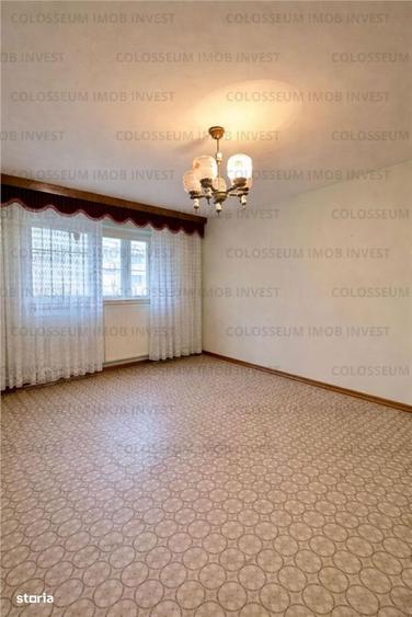 Apartament cu 3 camere semidecomandat în Astra