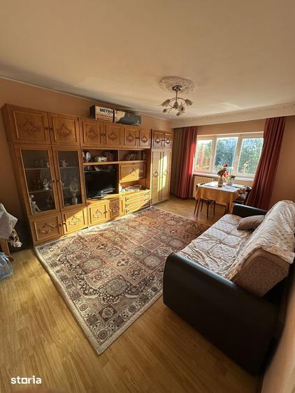 Apartament cu 2 camere decomandat, mobilat în Km 4