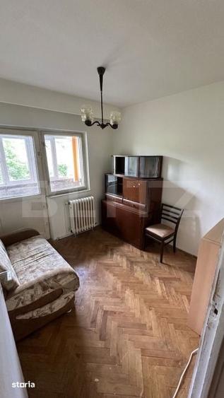 Apartament cu 4 camere decomandat în Central