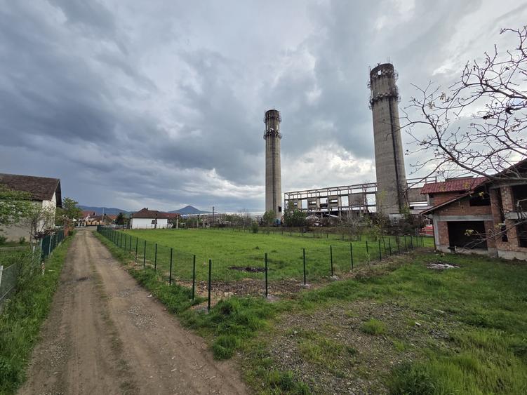 Teren de 1121 mp, în Central