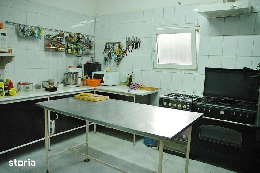 Casă cu 6 camere cu Teren 1359 Mp în Girișu de Criș