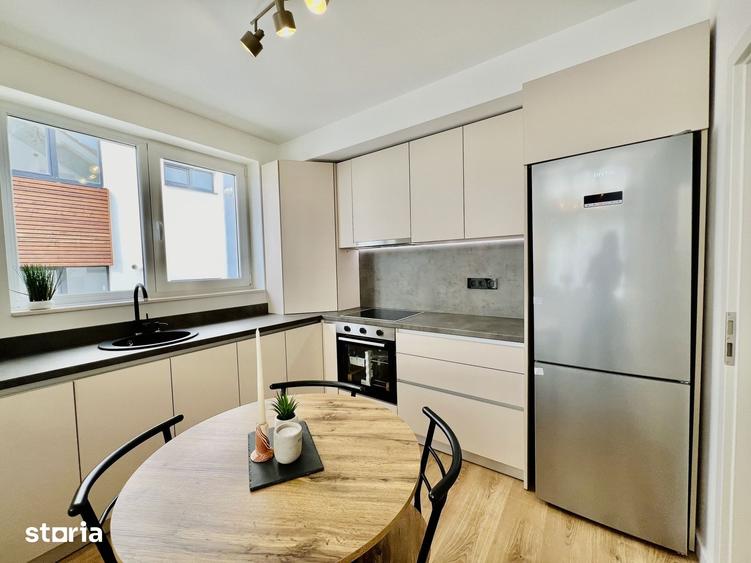 Apartament cu 4 camere în Cristian