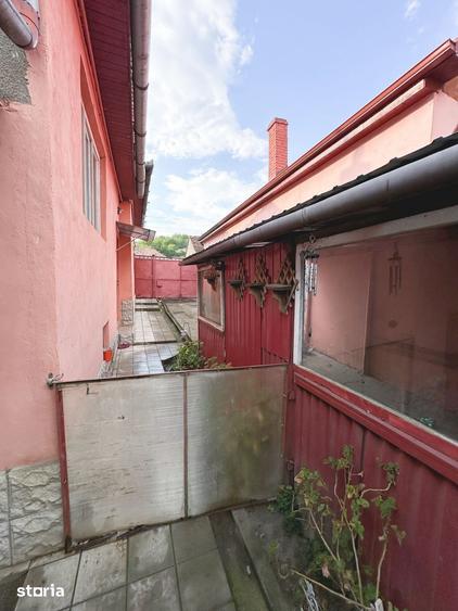 Casă cu 3 camere cu Teren 2200 Mp în Târnăveni