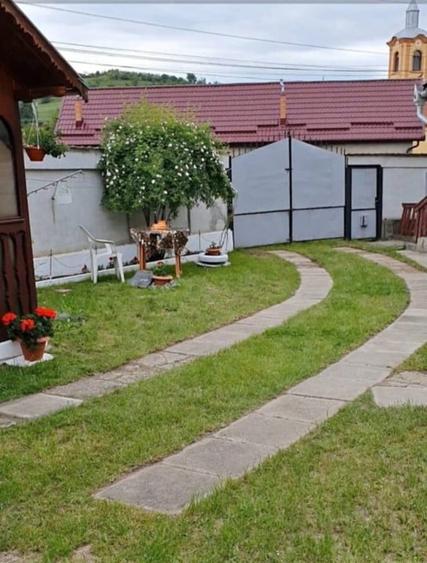 Casă individuală cu 3 camere cu Canalizare în Velț