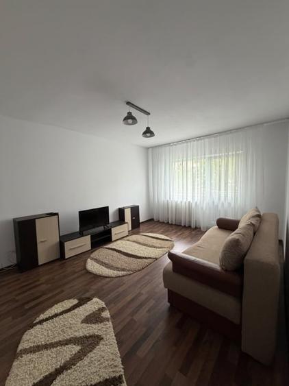 Apartament cu 2 camere decomandat, mobilat în Hotvon