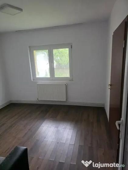 Apartament cu 2 camere decomandat în Mătăsari