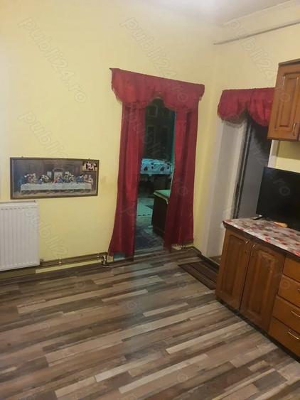 Casă cu Teren 1000 Mp în Central