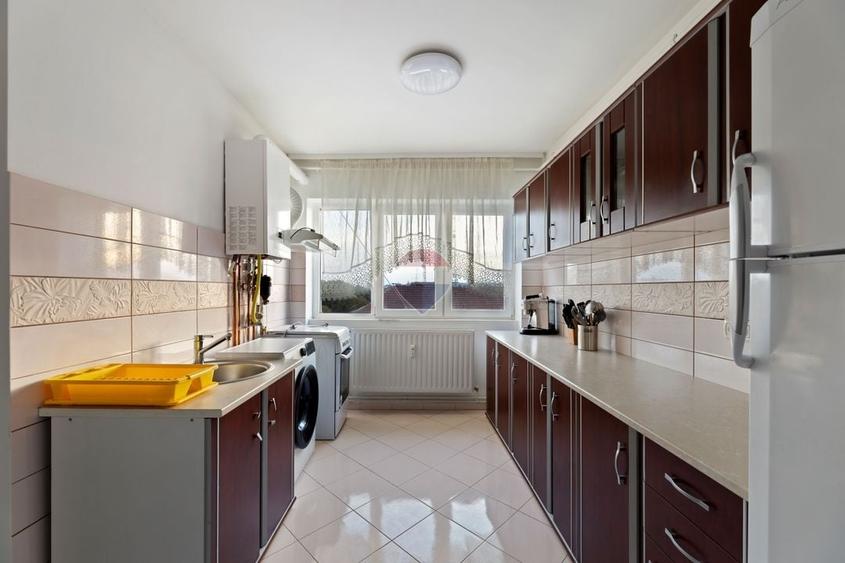 Apartament cu 2 camere decomandat, mobilat în Ultracentral