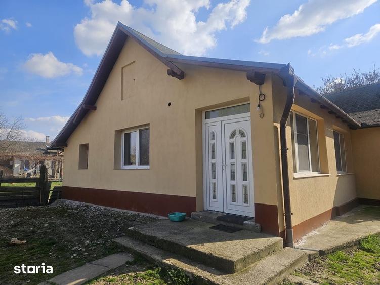 Casa renovata 3 camere, curte mare de 916 mp ] Salard - 15