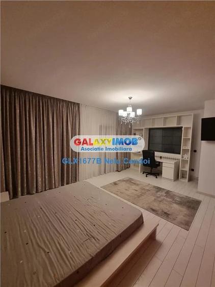 Casă cu 4 camere cu Teren 250 Mp în Central