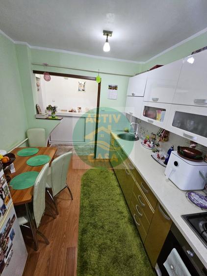 Apartament cu 2 camere semidecomandat în Est