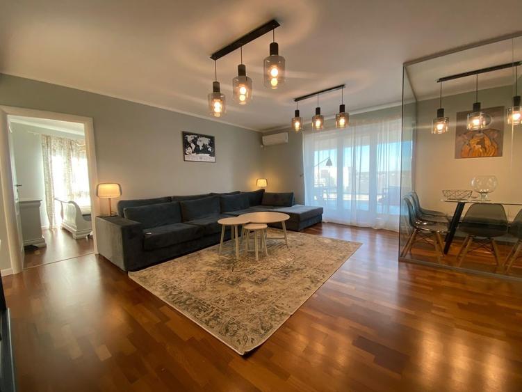 Apartament cu 4 camere, mobilat în Sisești