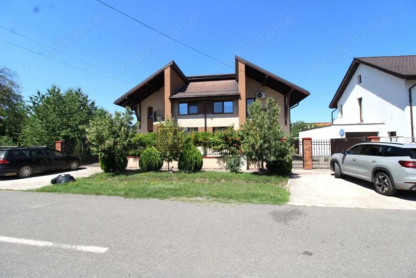 Casă cu Canalizare în Buziașului