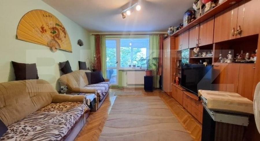 Apartament cu 3 camere decomandat, mobilat în Tudor