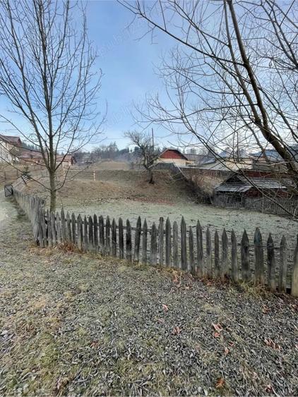 Vand teren intravilan com Sadova langa ViaTansilvanica Vand teren intravilan situat in comuna Sadova - 1