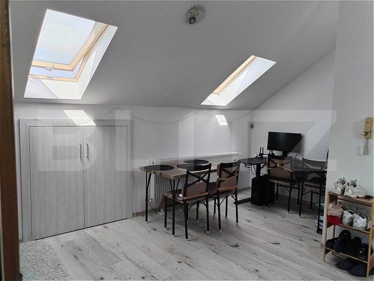 Apartament cu 2 camere semidecomandat, mobilat în Florești