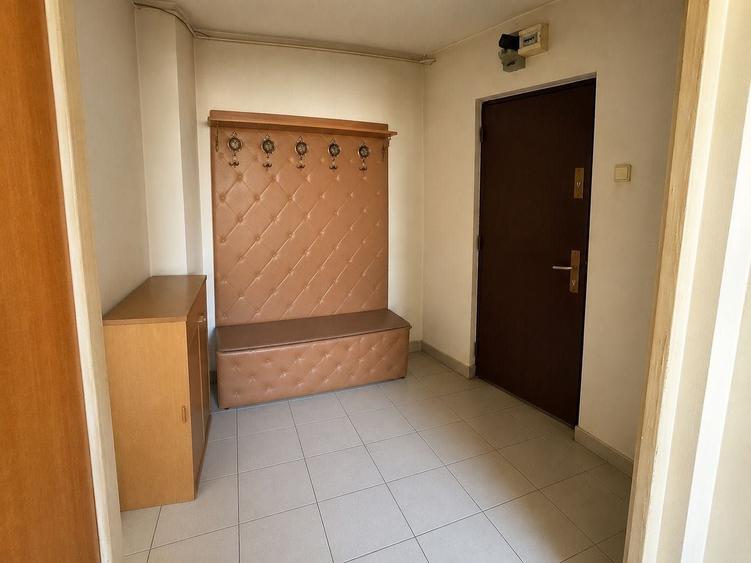 Apartament cu 2 camere semidecomandat în Titan