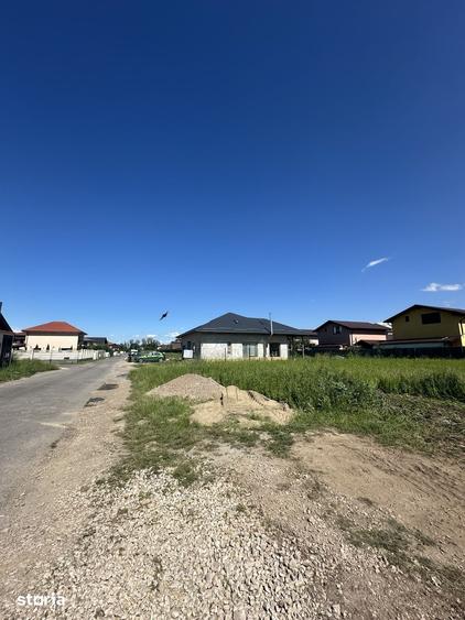 Teren de 750 mp, în Bartolomeu