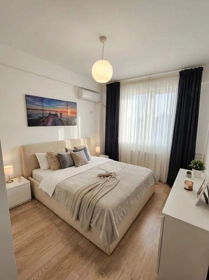 Apartament cu 2 camere decomandat în Parcul Carol