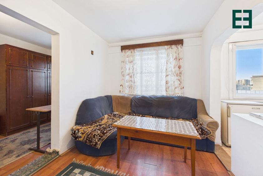Apartament cu 2 camere semidecomandat în Intim
