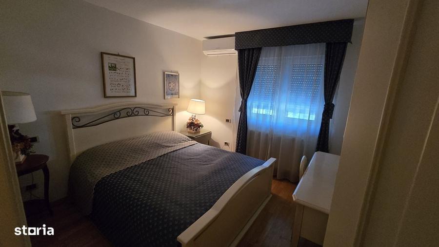 Apartament cu 4 camere în Central