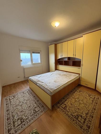 Apartament cu 3 camere nedecomandat în Central