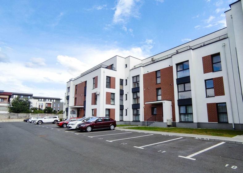 Apartament semidecomandat în Nord
