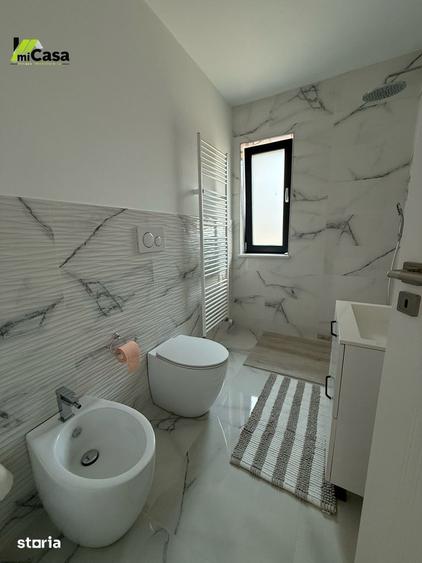 Casă cu 3 camere cu Canalizare în Central