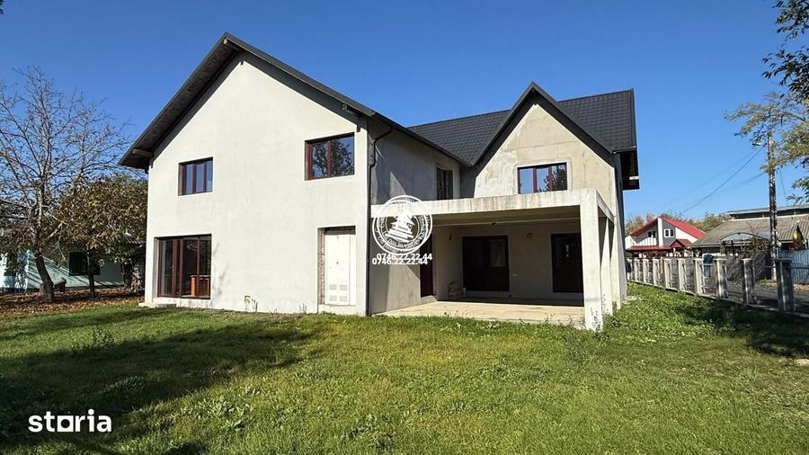 Casă cu 6 camere cu Teren 750 Mp în Ungheni