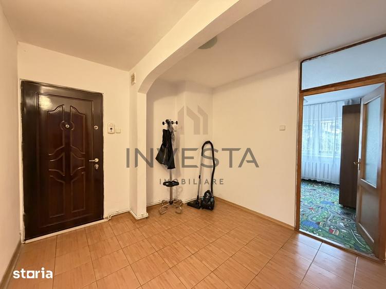 Apartament cu 3 camere decomandat în Zorilor
