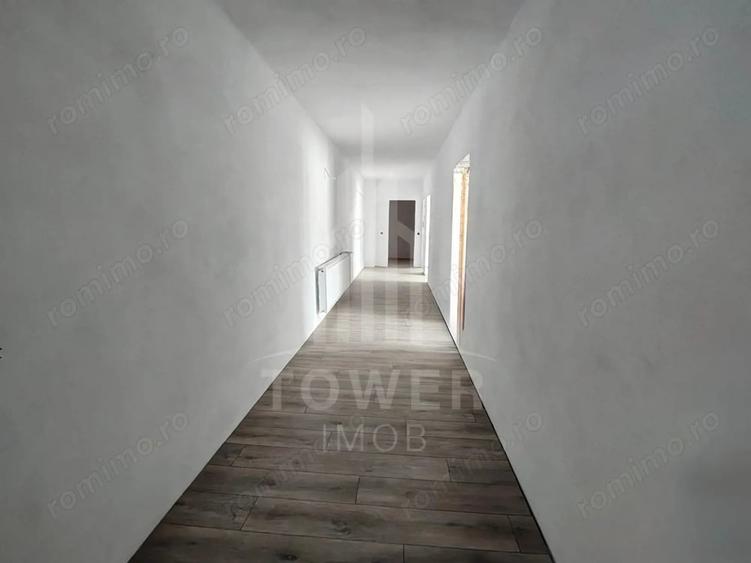 Apartament cu 3 camere decomandat în Turnișor