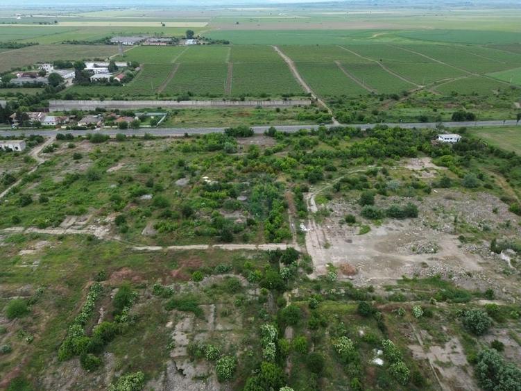 Teren Construcții intravilan de 10301 mp, în Exterior Nord