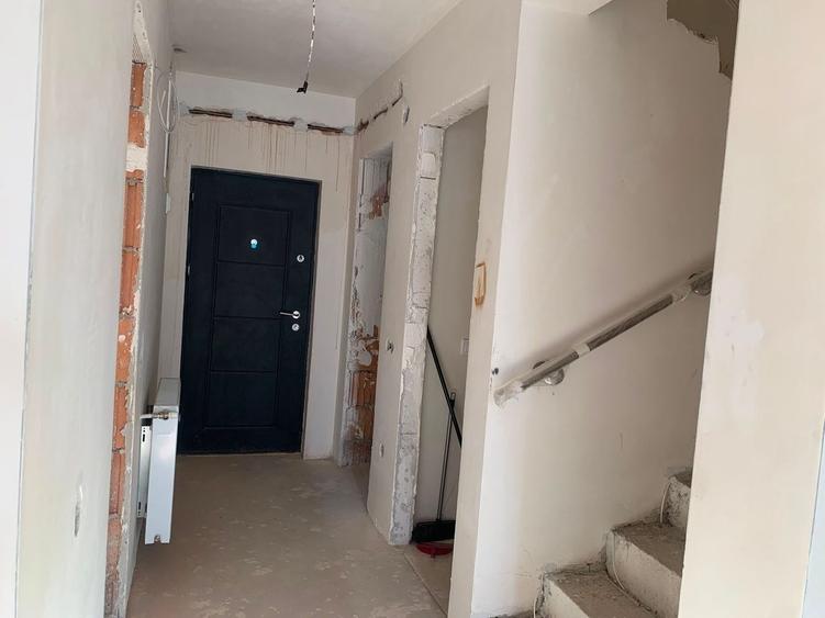 Duplex cu 4 camere cu Canalizare în Șelimbăr