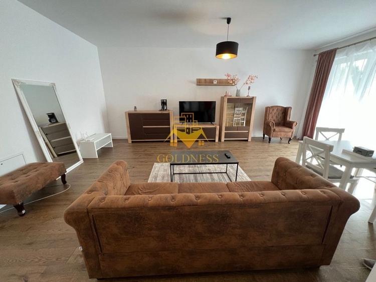 Apartament cu 2 camere semidecomandat, mobilat în Central