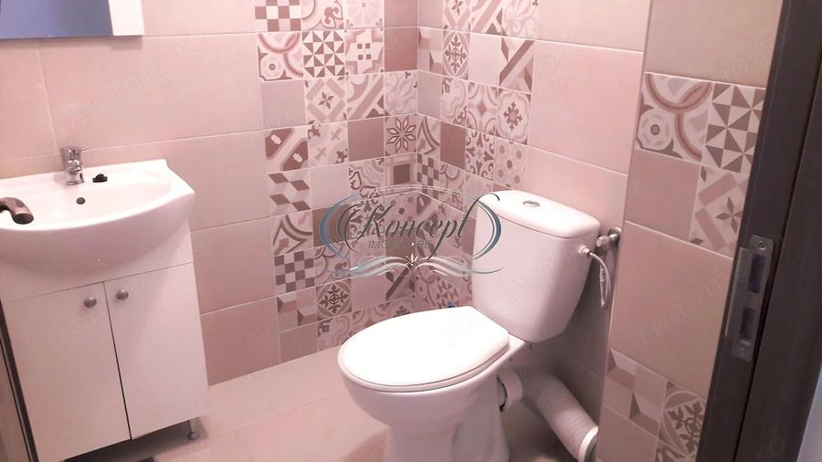 Apartament cu 3 camere semidecomandat, mobilat în Sopor