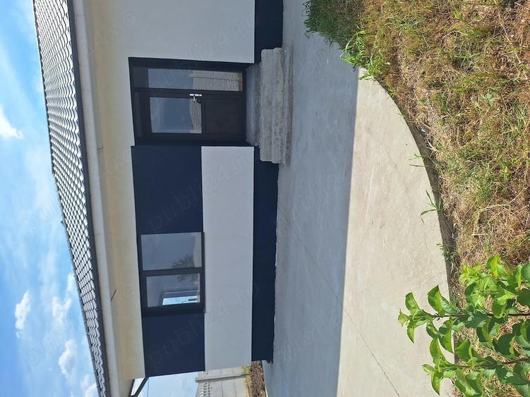Casă cu Teren 520 Mp în Stâlpu
