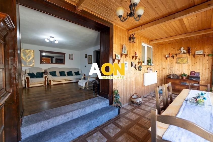 Casă individuală cu 4 camere cu Piscina în Ciugud