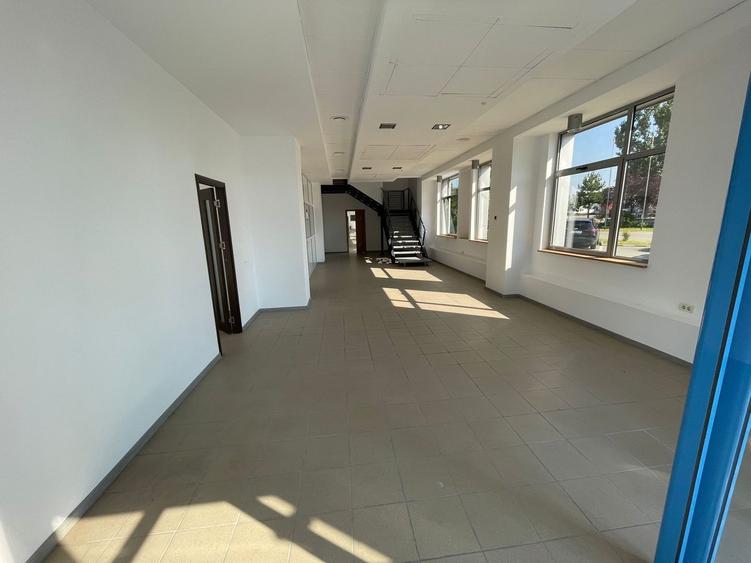 Spațiu comercial, de 380 mp, în Calea Severinului