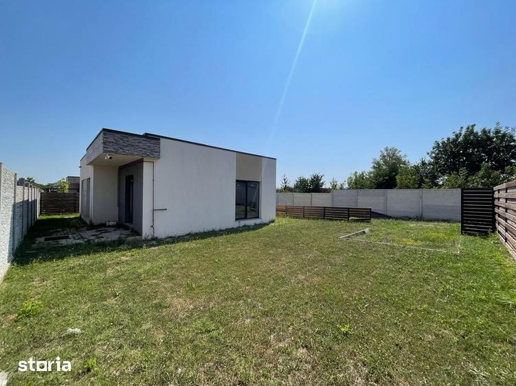 Casă cu 3 camere cu Teren 284 Mp în Berceni
