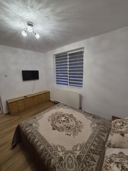 Apartament cu 2 camere decomandat în Triaj