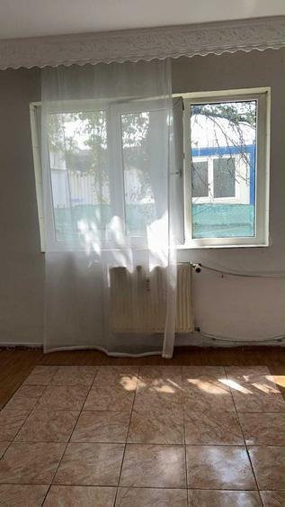 Garsonieră decomandată în Exterior Vest