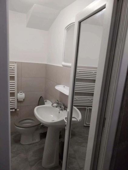 Garsonieră decomandată în Micro 40