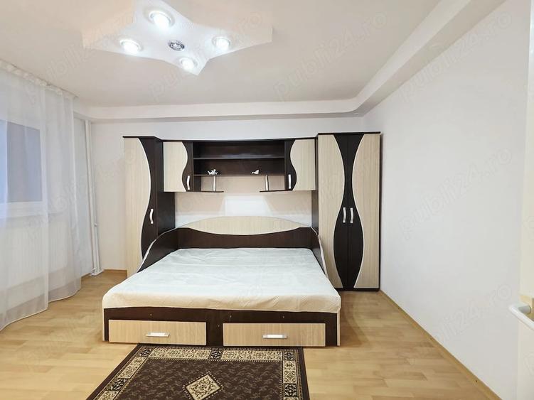 Garsonieră decomandată în Micro 18