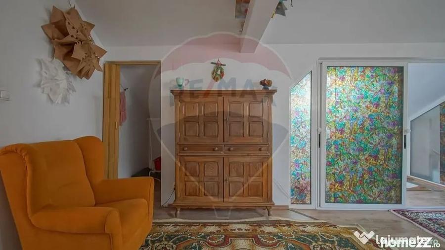 Apartament cu 4 camere decomandat în Drumul Poienii
