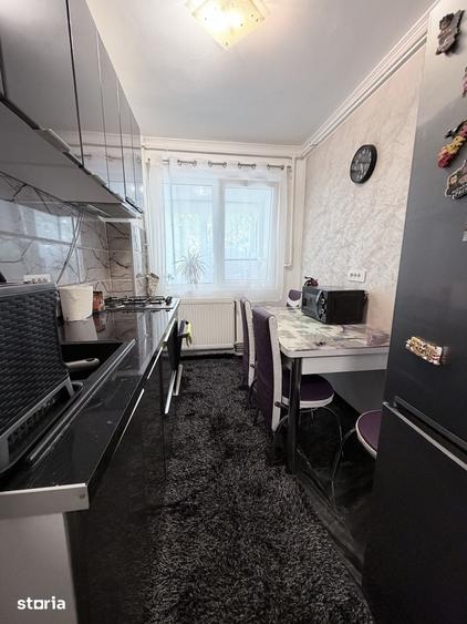 Apartament cu 2 camere decomandat în Libertății