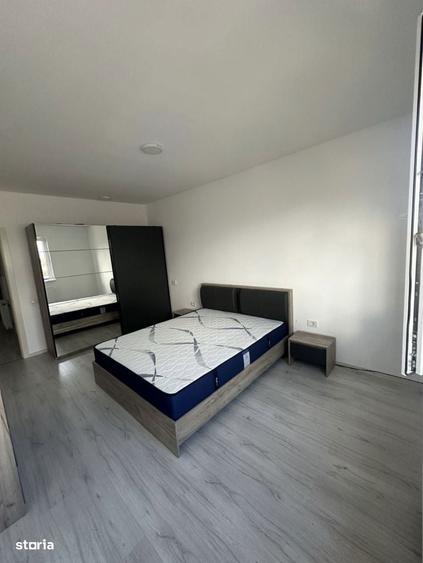 Apartament cu 3 camere în Triaj